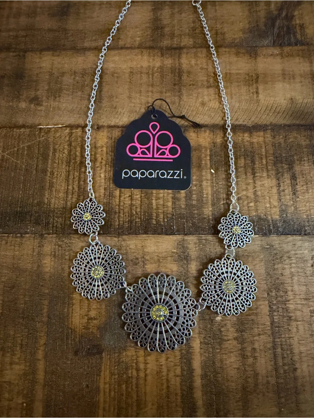 Paparazzi Silver Floral Medallion Necklace with Yellow Centers